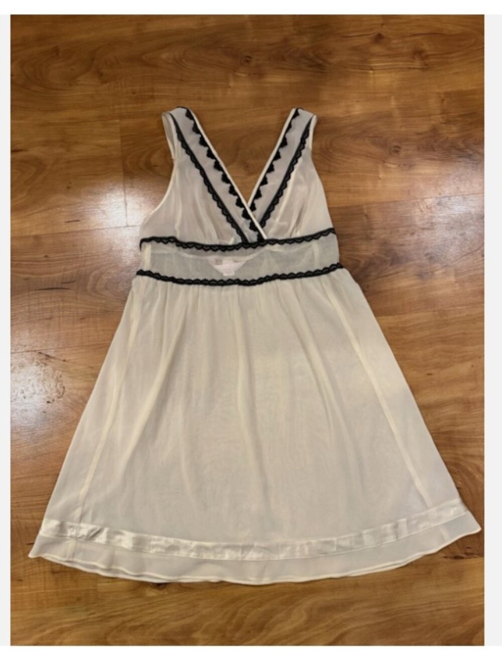VTG Victoria’s Secret Angels Slip Dress Chemise Nightie size S Beige Black Lace